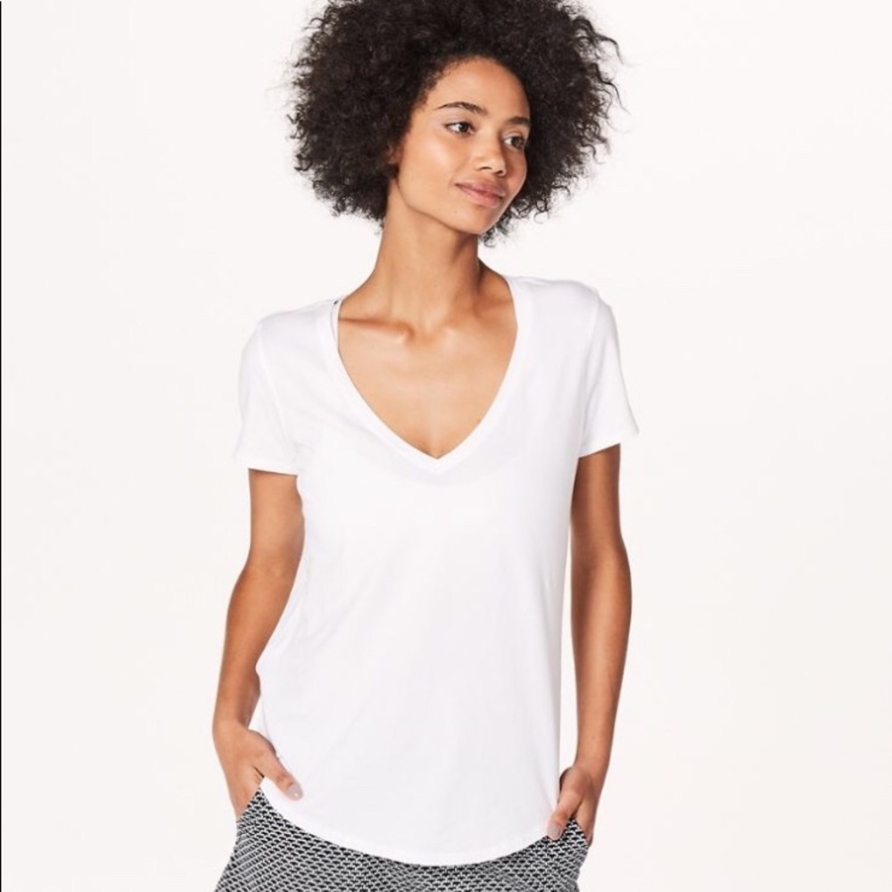 Lululemon Love Tee V